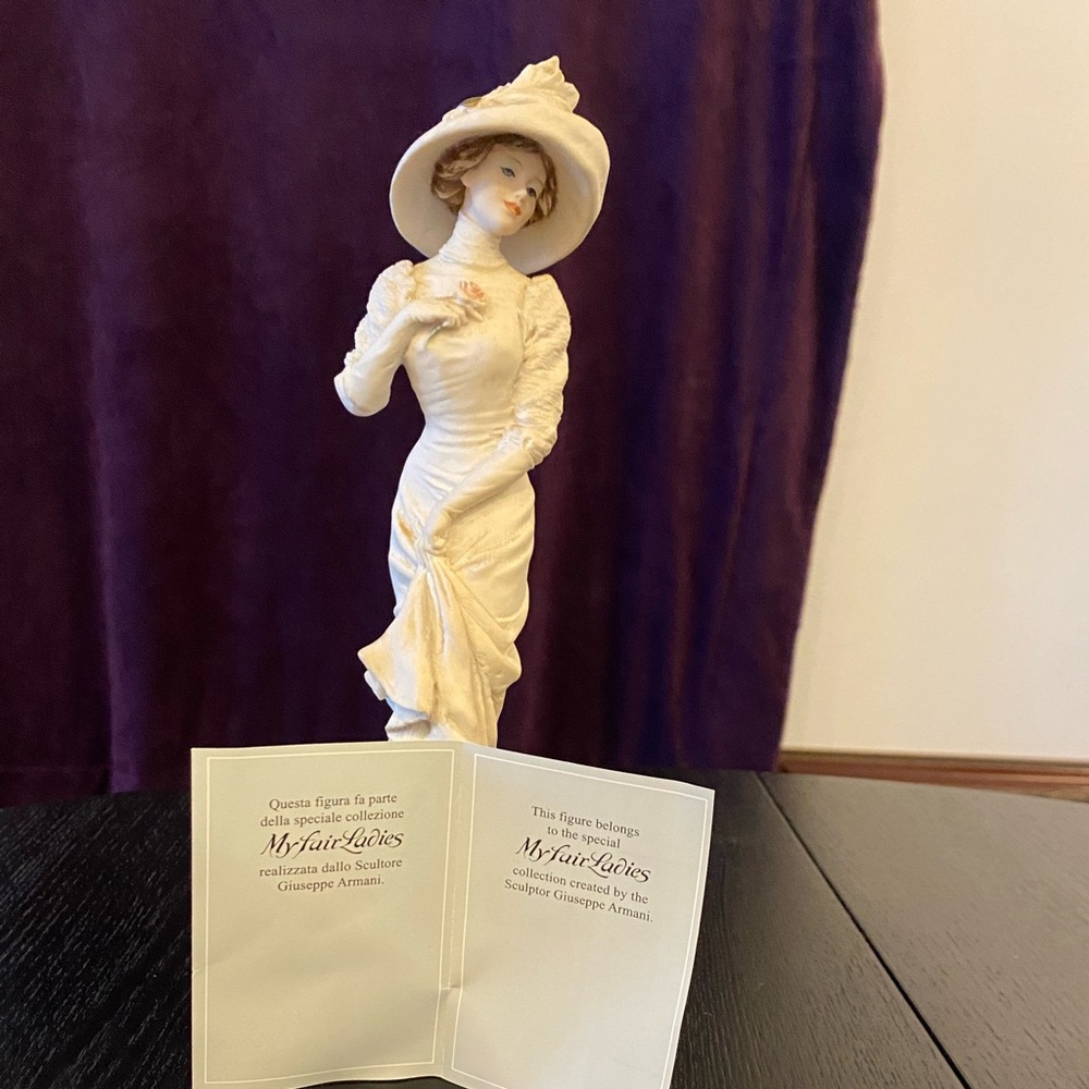 Cream Sculpture
